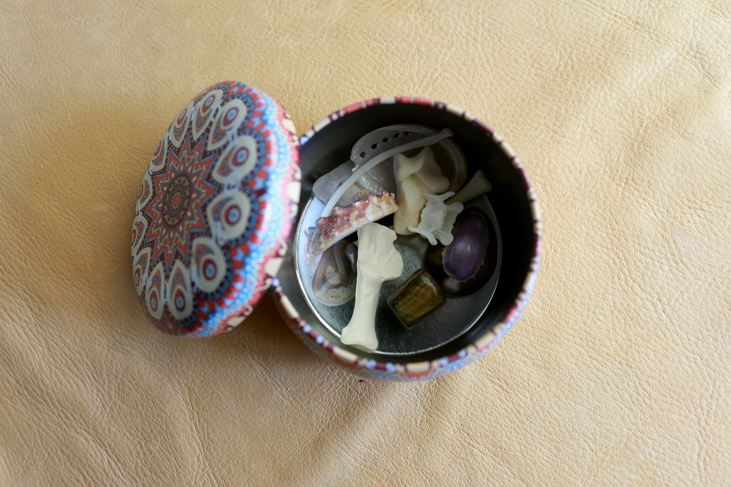 Natures Confetti : Bone Throwing / Osteomancy Set