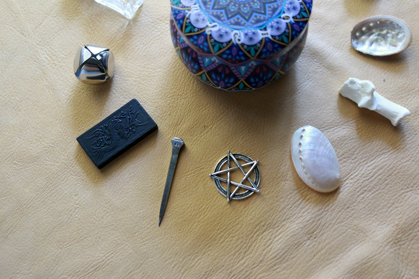 Witches Magic : Bone Throwing / Osteomancy Set