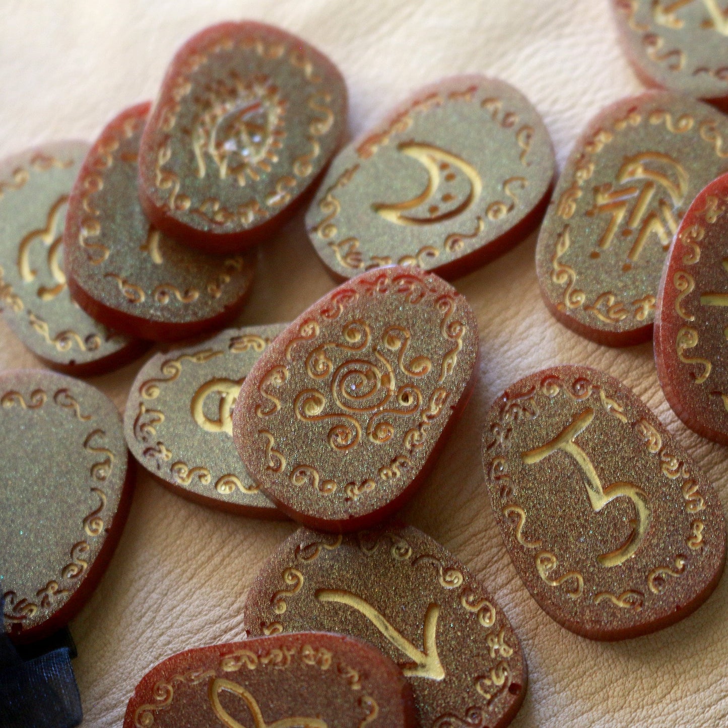 Raspberry Lux Witches Rune Set