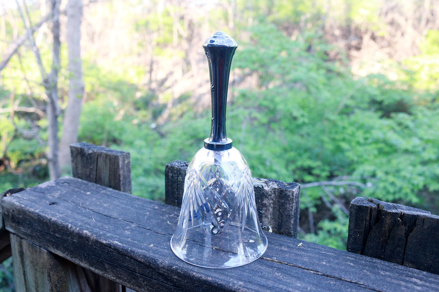 Secondhand 89 Crystal Bell w/Metal Handle