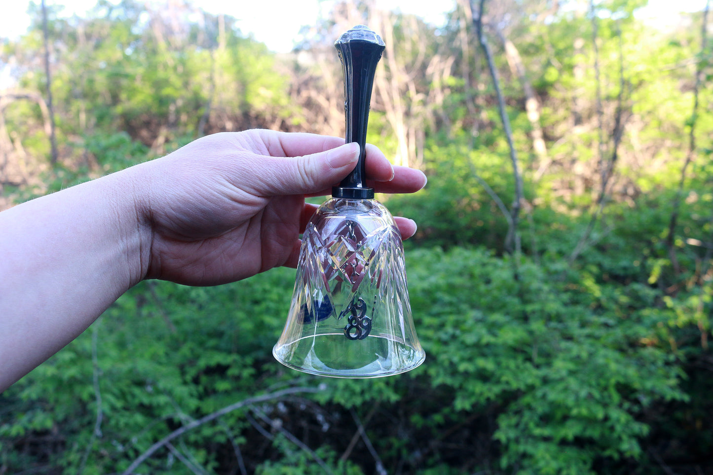 Secondhand 89 Crystal Bell w/Metal Handle