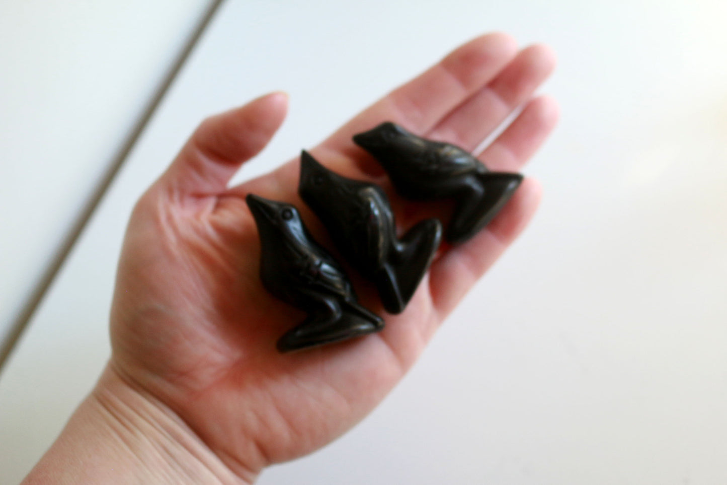 Obsidian Raven (1.5in)