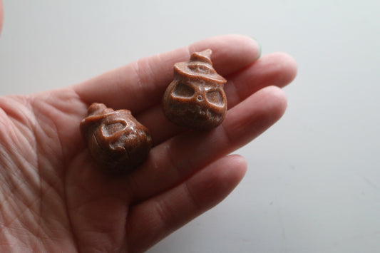 Red Aventurine Jack o’ Lantern (1.5 in)