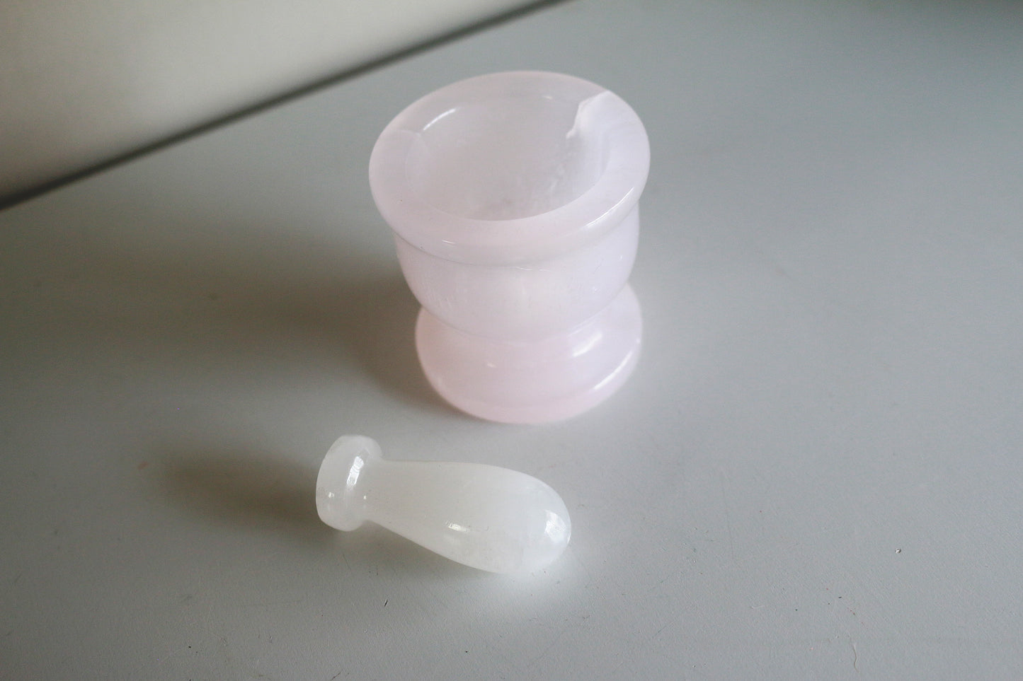 Mangano Calcite Mortar and Pestle (2 in)