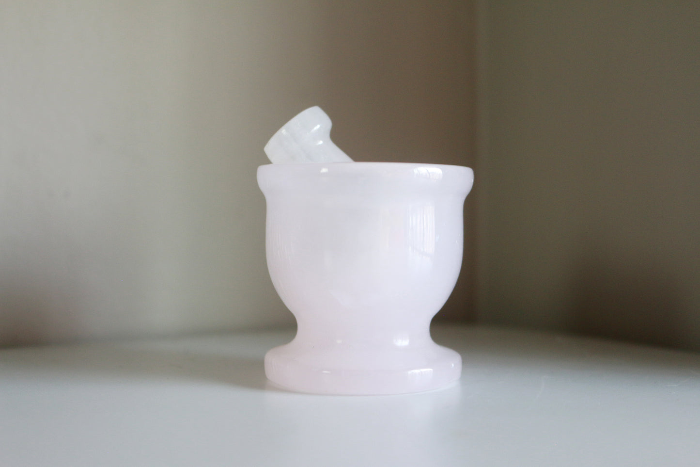 Mangano Calcite Mortar and Pestle (2 in)