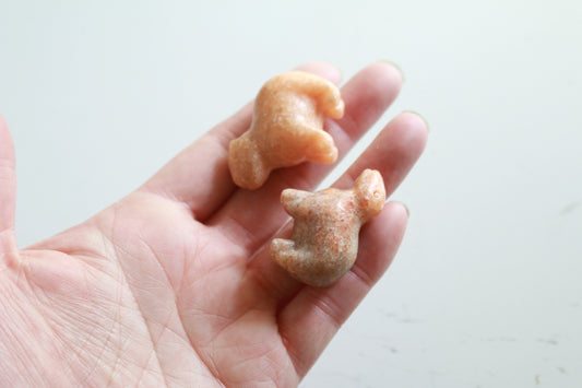 Red Aventurine Capybara (1.5 in)