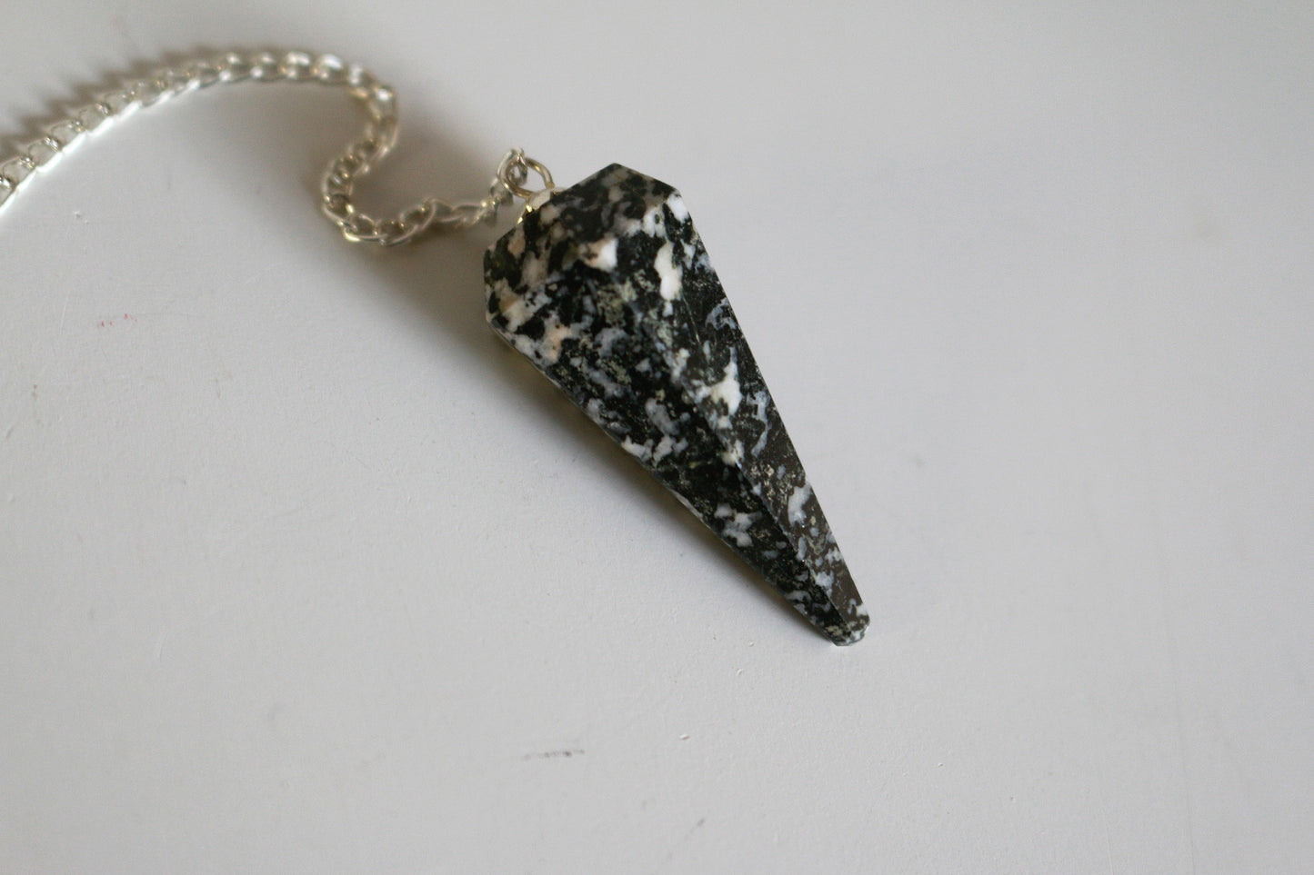 Pendulum | Black & White Tourmaline
