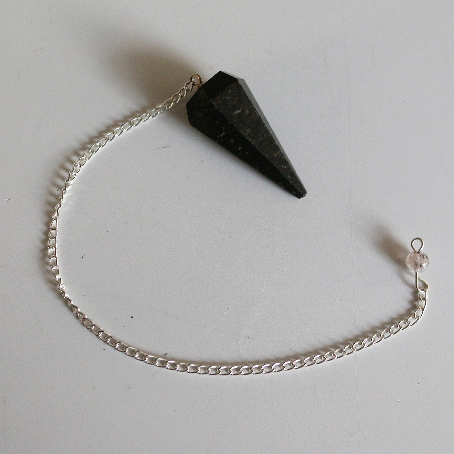 Pendulum | Nuummite