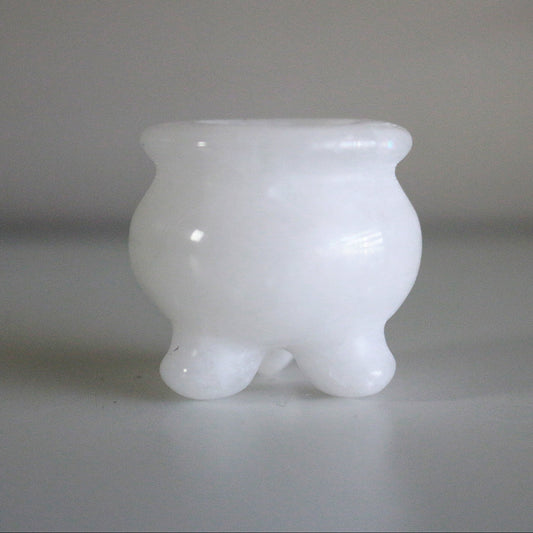 Clear Quartz Cauldron (1 in)