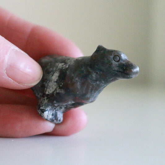 Yooperlite Wolf (1.5 in)