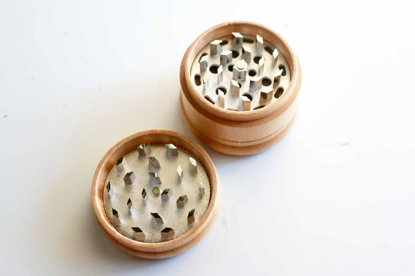 OmniFeral Herb & Tobacco Grinder