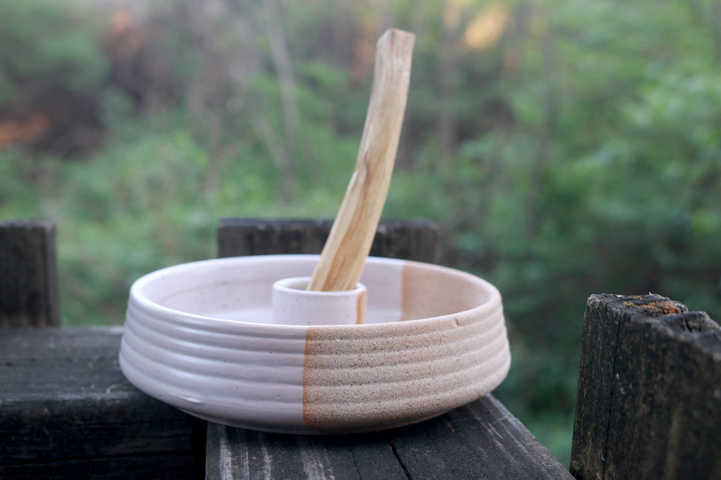 Beige Ridge Ceramic Palo Santo Burner