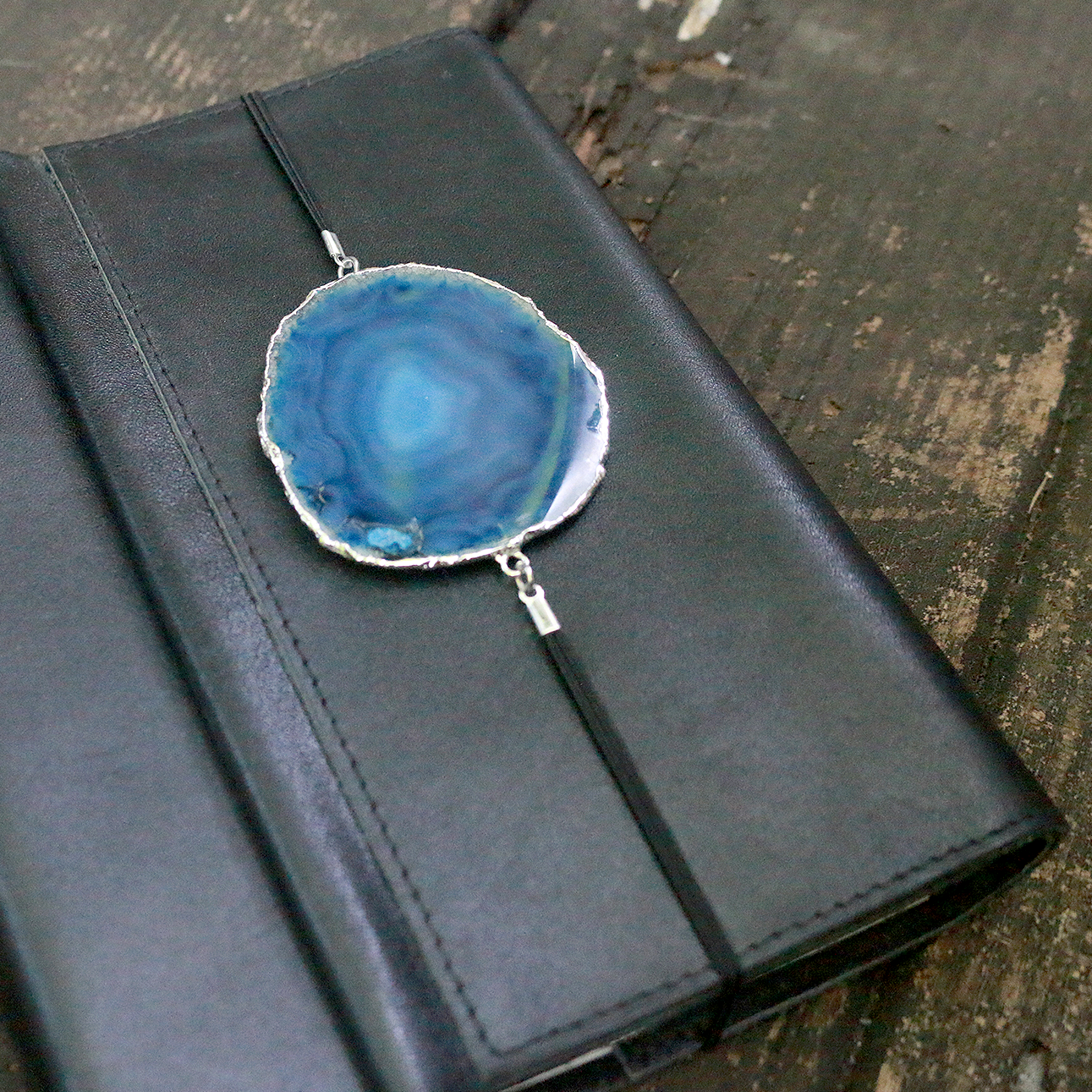 Blue Geode Slice Artmark