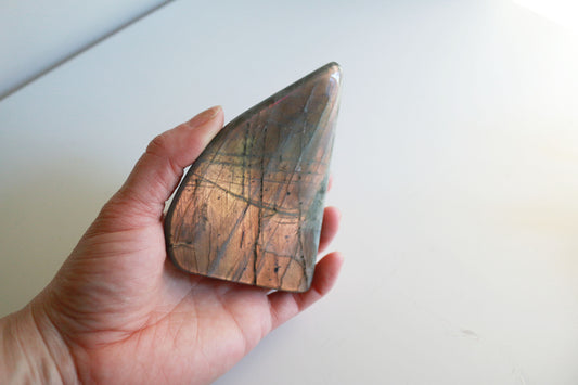 Labradorite Free Form (4 in)