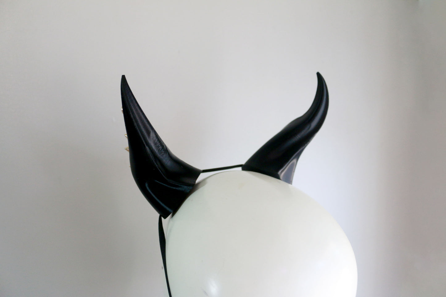 Grim Horns - Spike Medium Beast Costume Horns