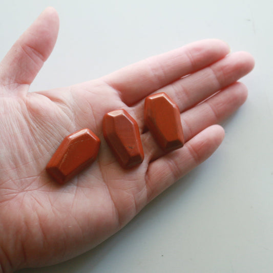 Red Jasper Coffin (1.2in)