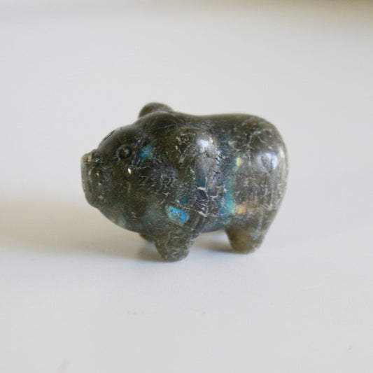 Labradorite Pig (1.2 in)