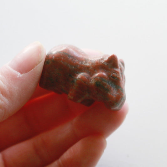 Striped Red Jasper Hippo (1.2 in)