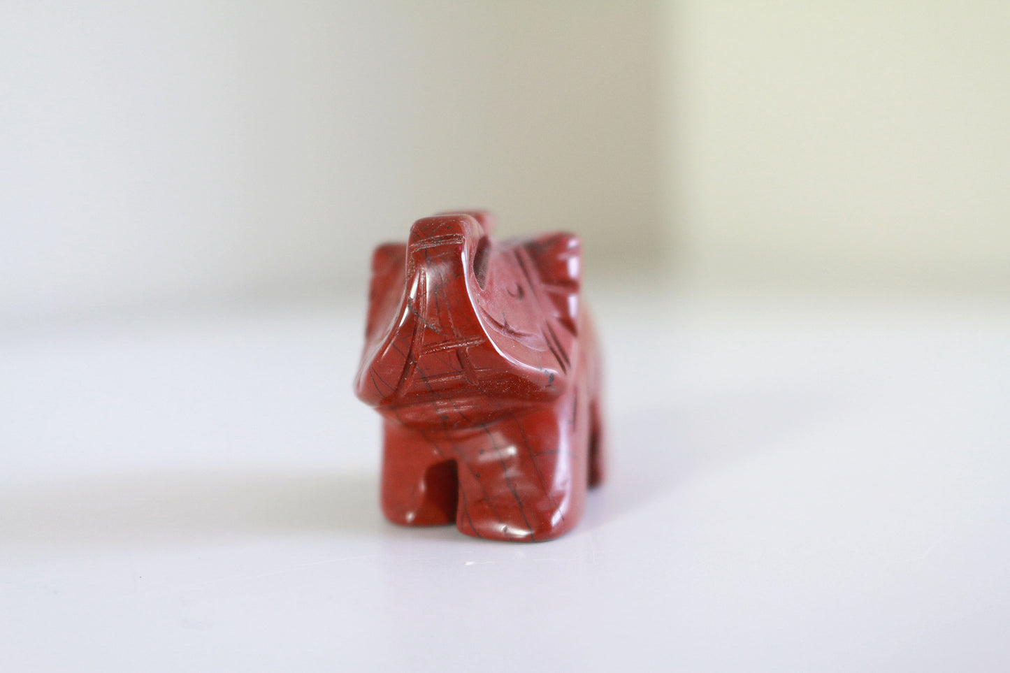 Red Jasper Elephant (1.5 in)