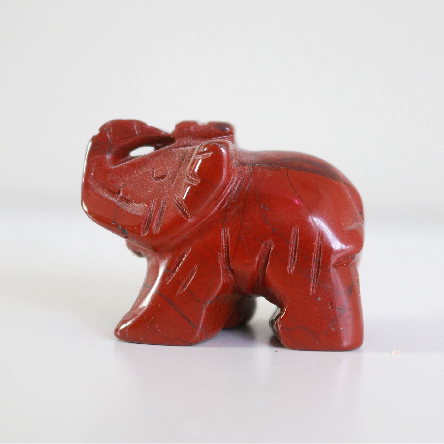 Red Jasper Elephant (1.5 in)