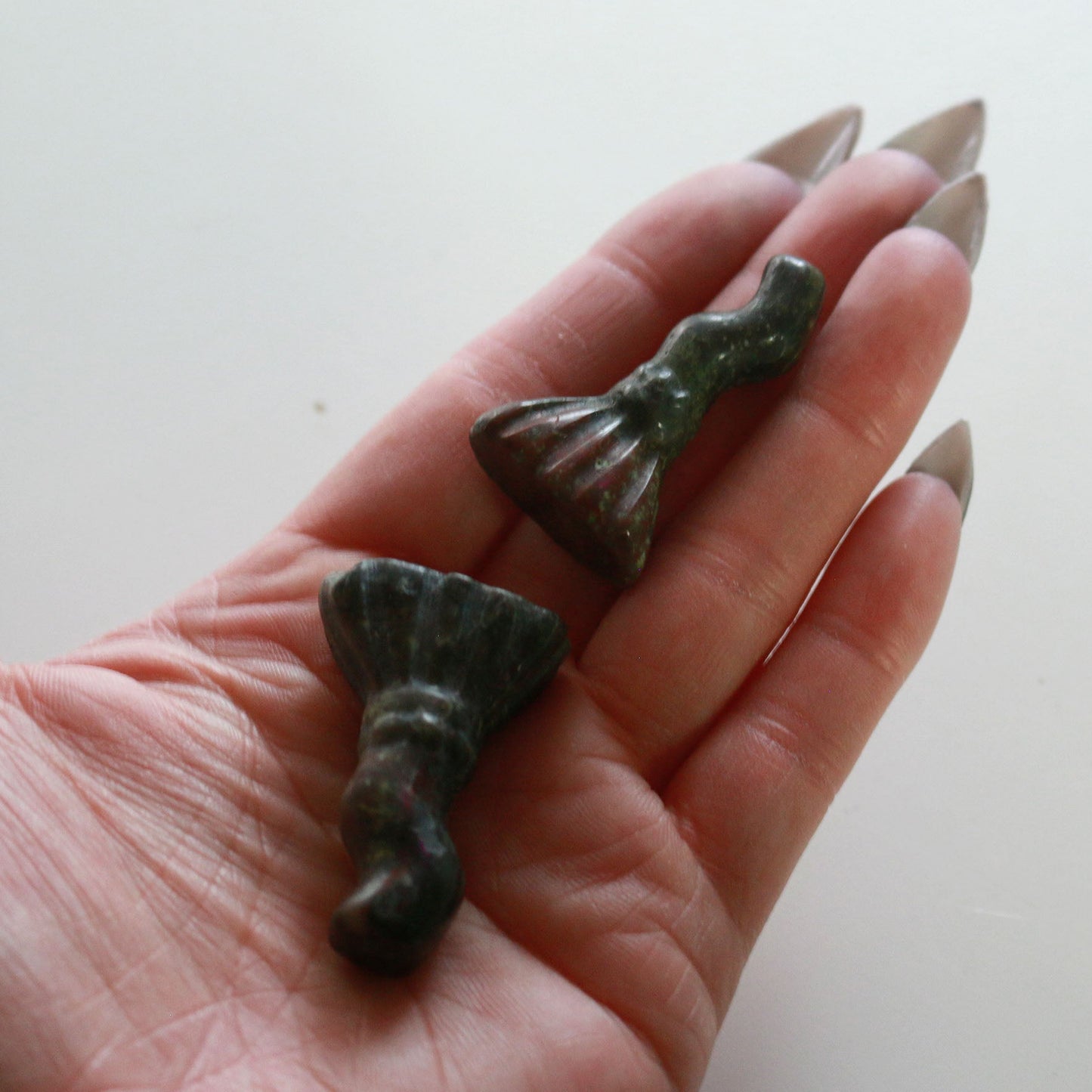 Dragon Bloodstone Broom (1.5 in)