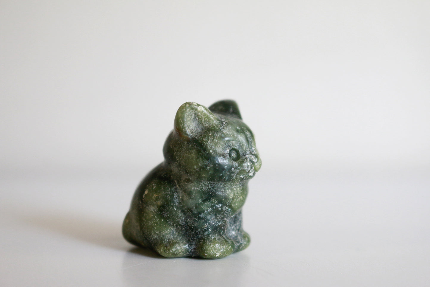 Dark Serpentine Cat (1.5 in)