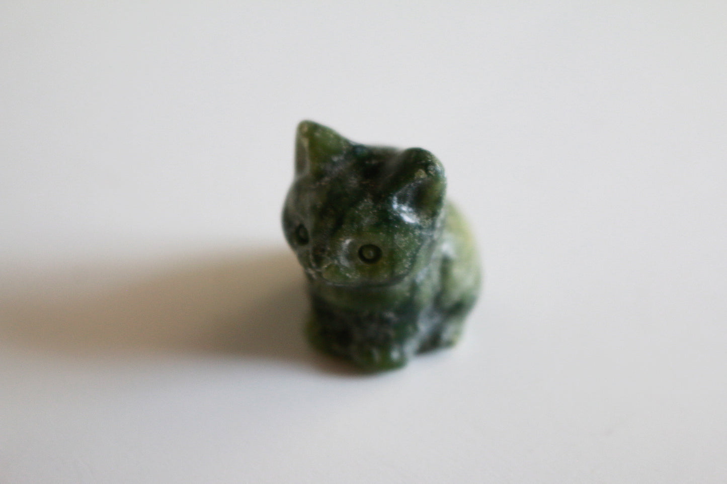 Dark Serpentine Cat (1.5 in)
