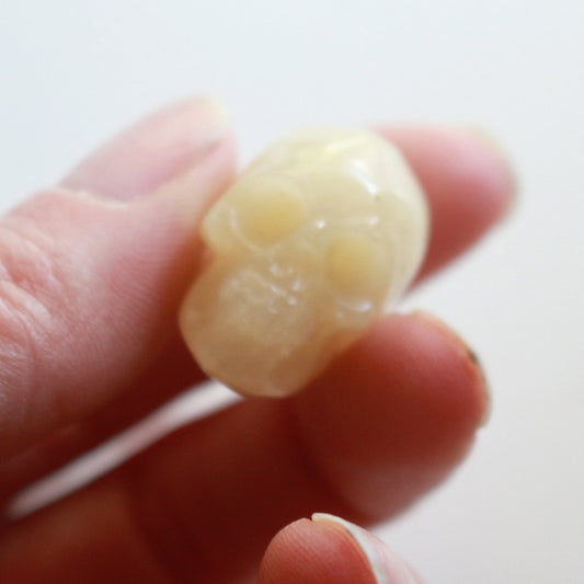 Gold Aventurine Skull (1in)