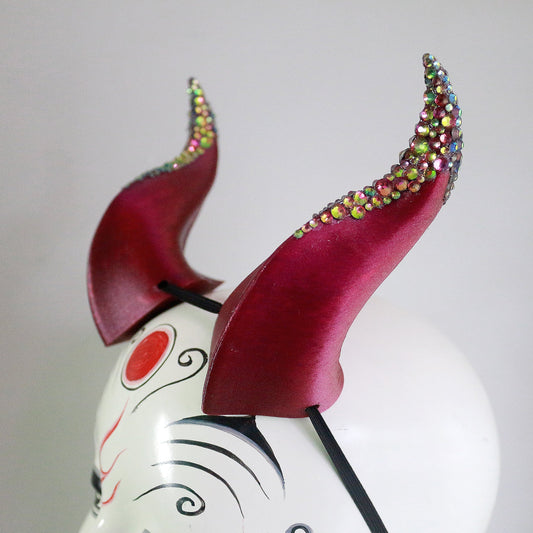 Abyssal Showgirl - Rhinestone Medium Beast Costume Horns