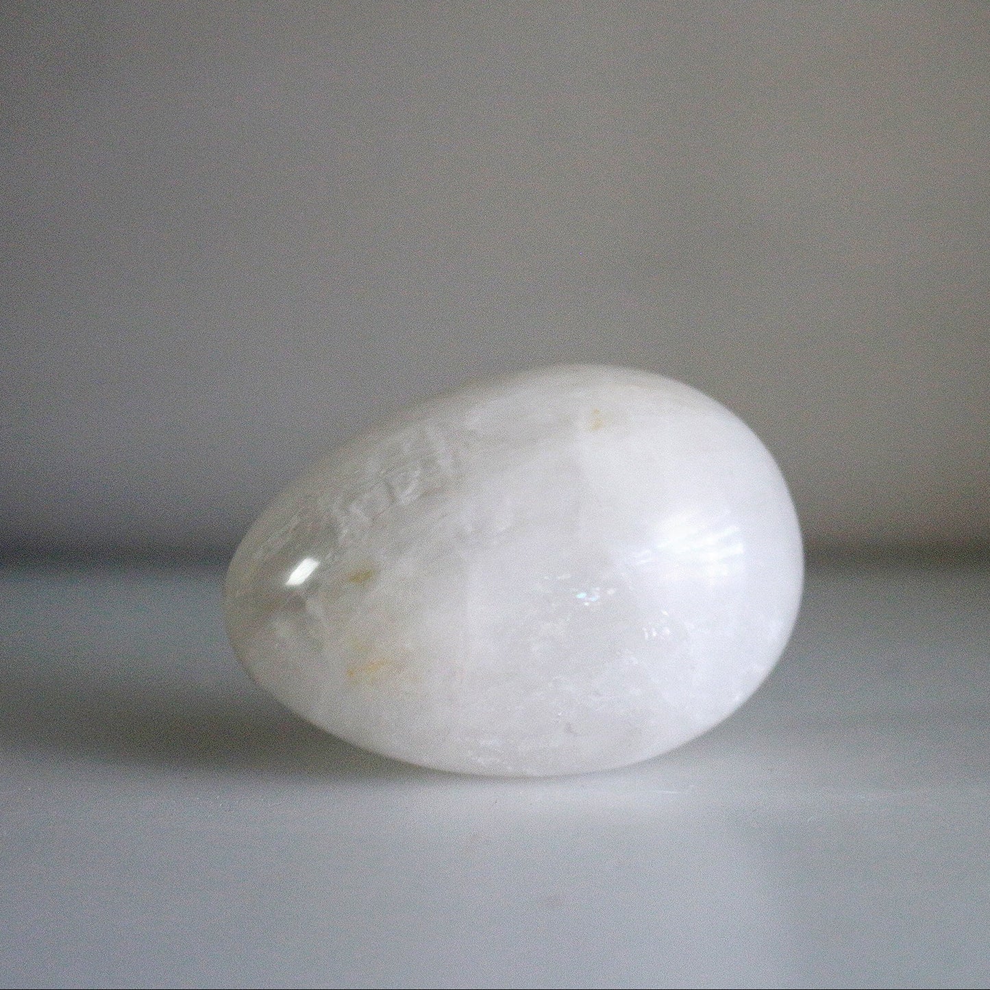 Clear Quartz Egg (2 Inch)