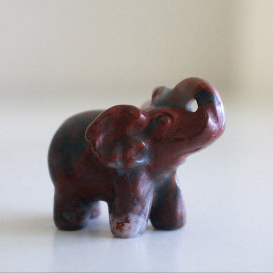 Red Jasper Elephant (1.5 in)