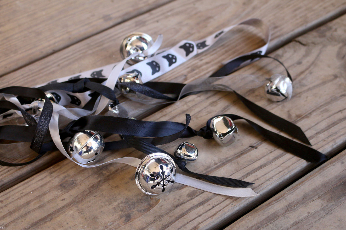 Black Cat Large Witch Bells / Wreath