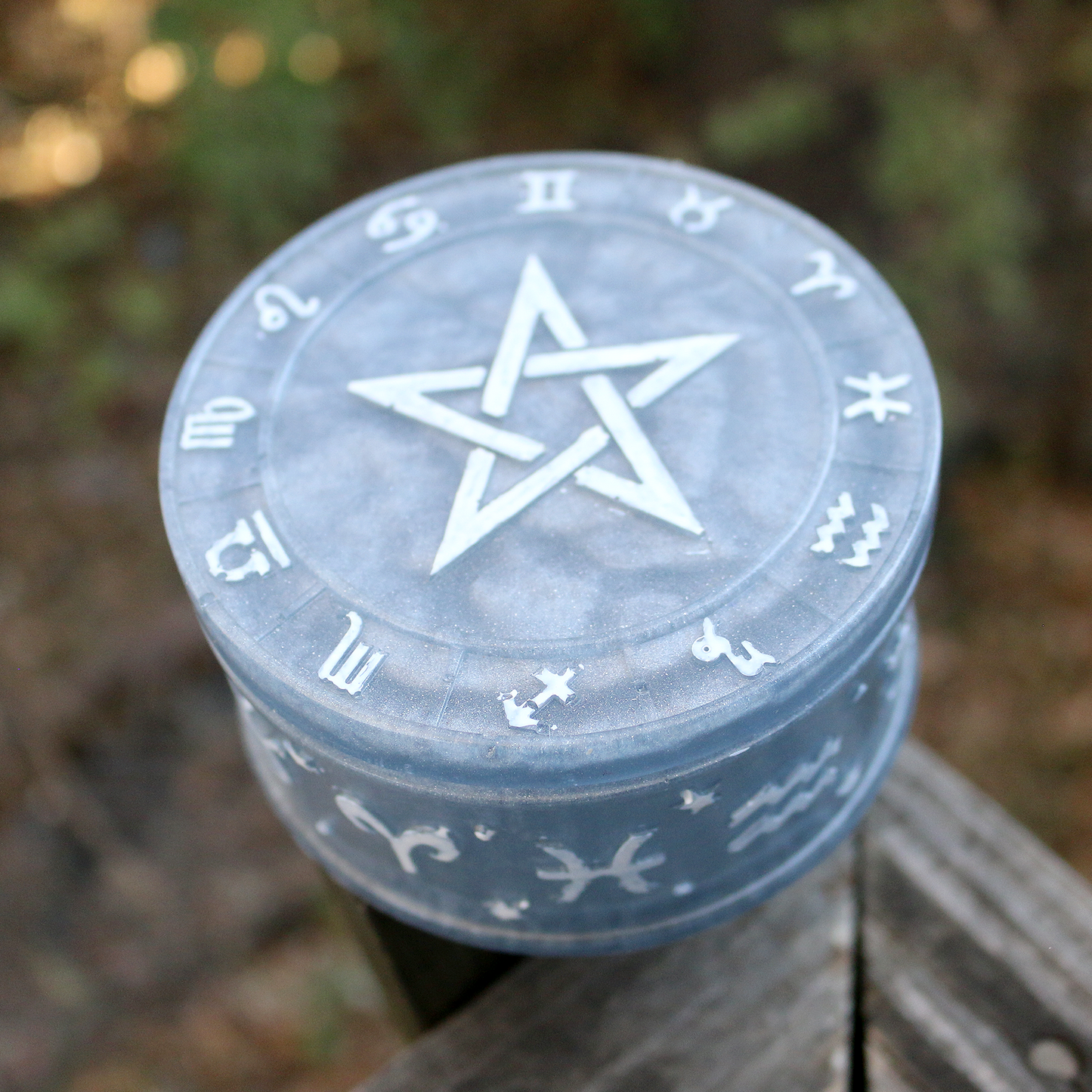 Ice Gray Star Astrology Box